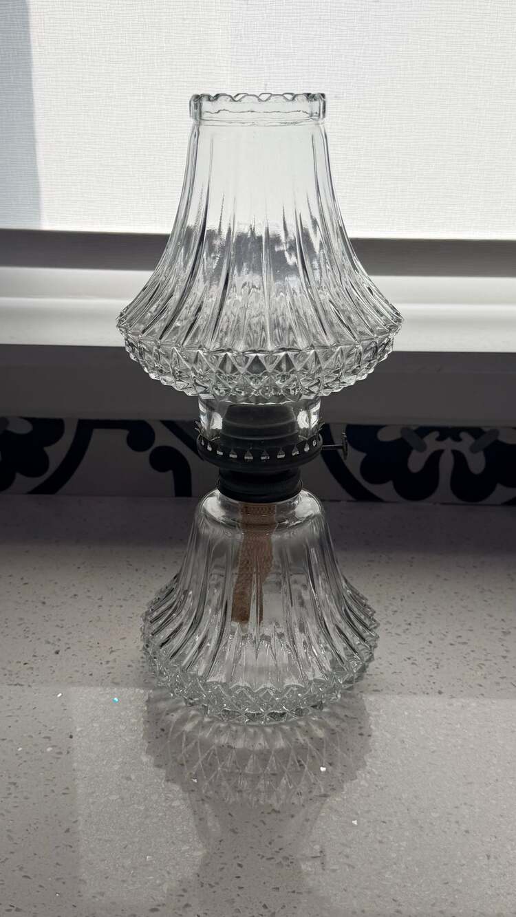 Vintage Lamplight Farms Oil Lamp Clear Glass Diamond Point w/ Matching Chimney